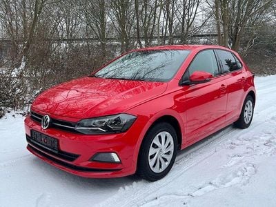 Gebraucht VW Polo Comfortline 65 PS (47 kW) 2018 Rot Kleinwagen