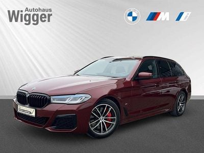 Aventurinrot iii metallic Gebraucht 2022 BMW 530 M Sport Kombi | 42.400 € (Etwas zu teuer)