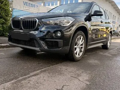Używany BMW X1 Advantage 192 KM (141 kW) 2019 Czarny SUV
