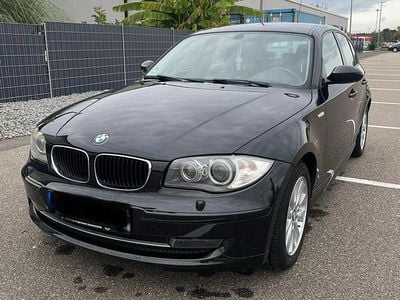 Usata BMW 116 122 CV (89 kW) 2009 Nero Utilitaria