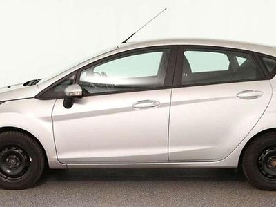 Gebraucht Ford Fiesta Trend 82 PS (60 kW) 2017 Silber (metallic) Kleinwagen