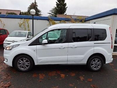 Gebraucht Ford Tourneo Titanium 120 PS (88 kW) 2021 Weiß Van / Kleinbus