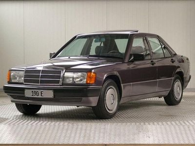 Violet Gebraucht 1991 Mercedes 190 Limousine | 16.950 €