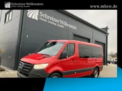 Używany Mercedes Sprinter 170 KM (125 kW) 2022 Czerwony Van