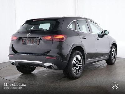 Mercedes GLA180