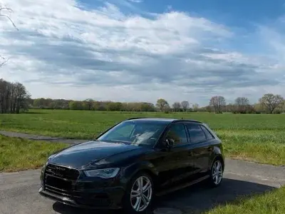 Używany Audi A3 Comfort 184 KM (135 kW) 2016 Czarny Sedan/Limuzyna