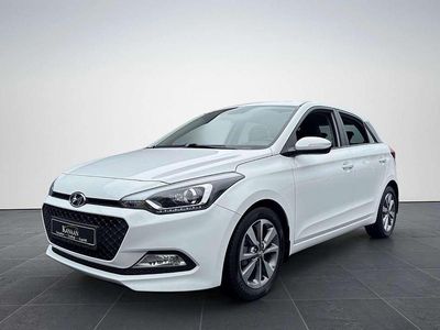 Weiß Gebraucht 2014 Hyundai i20 Kleinwagen | 12.999 € (Etwas zu teuer)