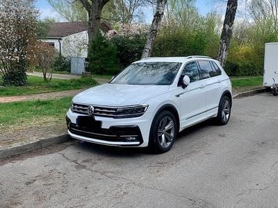 Second-hand VW Tiguan R-line 150 CP (110 kW) 2019 Alb SUV