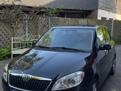 Gebraucht Skoda Fabia Family 86 PS (63 kW) 2011 Schwarz Limousine