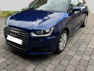 Gebraucht Audi A1 Sportback 95 PS (69 kW) 2018 Blau Kleinwagen