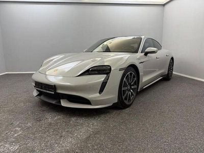Grau Gebraucht 2021 Porsche Taycan Coupé | 67.999 € (Guter Preis)