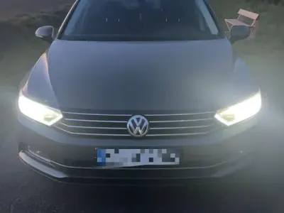 Usata VW Passat 150 CV (110 kW) 2015 Grigio Station wagon