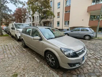 Gebraucht Opel Astra Edition+ 125 PS (91 kW) 2005 Grau Limousine