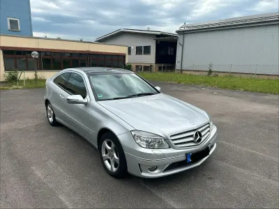 Gebraucht Mercedes CLC180 143 PS (105 kW) 2009 Silber Coupé