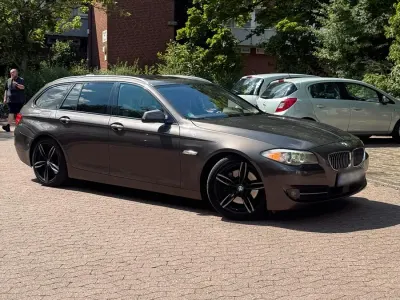 Gebraucht BMW 525 218 PS (160 kW) 2012 Braun Limousine