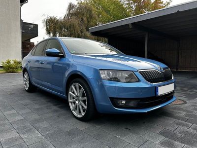 gebraucht Skoda Octavia 1.8 TSI DSG Elegance. Scheckheft