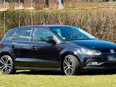 Used VW Polo LOUNGE 75 HP (55 kW) 2015 Black Sedan