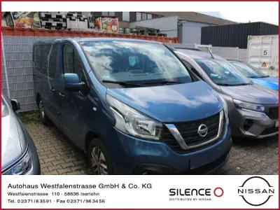 Gebraucht Nissan NV300 Premium Edition 145 PS (106 kW) 2019 Blau Van