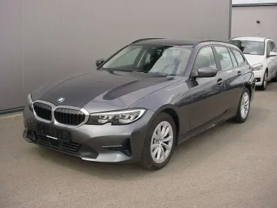 Gebraucht BMW 320 204 PS (150 kW) 2021 Mineralgrau metallic Kombi