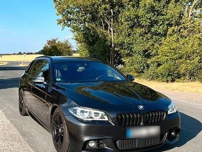Gebraucht BMW 530 M Sport 258 PS (189 kW) 2014 Grau Kombi