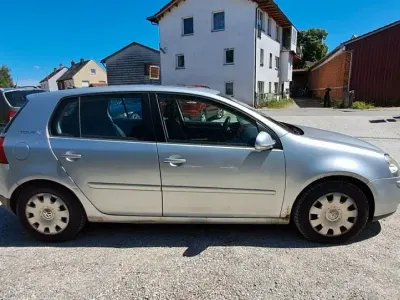 Gebraucht VW Golf V Individual 105 PS (77 kW) 2007 Silber Limousine