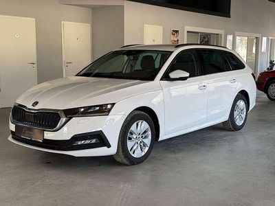 Usata Skoda Octavia 150 CV (110 kW) 2023 Bianco Station wagon