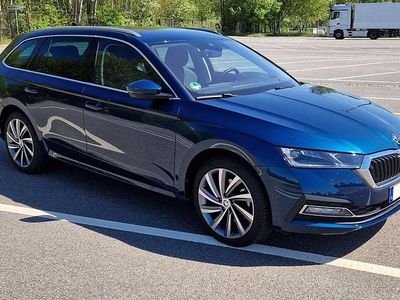 Second-hand Skoda Octavia Style 204 CP (150 kW) 2021 Albastru Break