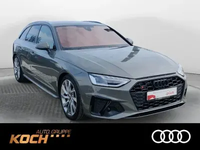 Gebraucht Audi S4 Ambiente 342 PS (251 kW) 2023 Chronosgrau metallic Kombi