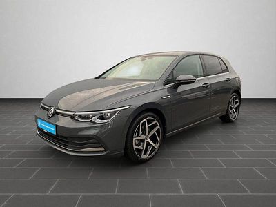 Gebraucht VW Golf VIII 150 PS (110 kW) 2022 Delfingrau metallic (metallic) Limousine