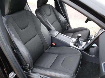 Gebraucht Volvo XC60 Kinetic 190 PS (139 kW) 2017 Schwarz SUV