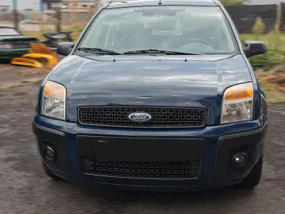 Gebraucht Ford Fusion 75 PS (55 kW) 2010 Blau Kleinwagen