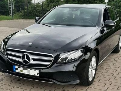 Mercedes E200
