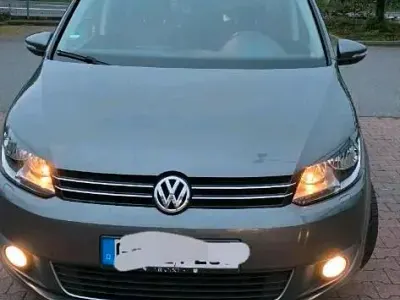 Gebraucht VW Touran Edition 140 PS (102 kW) 2015 Grau Van / Kleinbus