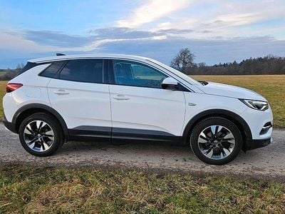Usado Opel Grandland X Innovation 131 HP (96 kW) 2018 Branco SUV