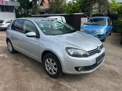 Używany VW Golf VI Team 105 KM (77 kW) 2010 Srebrny Hatchback