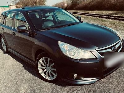 Usado Subaru Legacy 167 HP (122 kW) 2013 Azul Carrinha