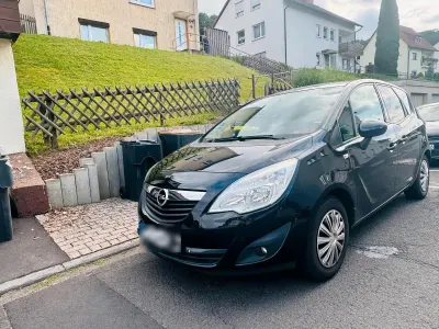 Gebraucht Opel Meriva 120 PS (88 kW) 2010 Schwarz Van / Kleinbus
