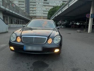 Mercedes E220
