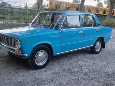 Second-hand Lada 2101 60 CP (44 kW) 1983 Albastru Berlinǎ