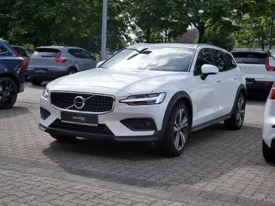 Gebraucht Volvo V60 CC 184 PS (135 kW) 2021 Kombi