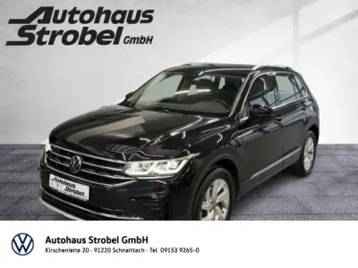 Gebraucht VW Tiguan Elegance 150 PS (110 kW) 2022 Deep black perleffekt (metallic) SUV