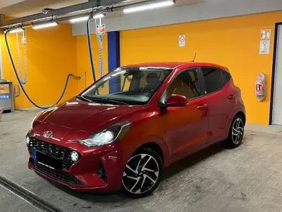 Gebraucht Hyundai i10 Edition 30+ 67 PS (49 kW) 2022 Rot Kleinwagen