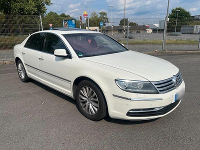 VW Phaeton