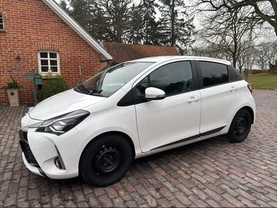 Gebraucht Toyota Yaris 111 PS (81 kW) 2019 Weiß Kleinwagen