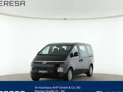 Neu Hyundai Staria Trend 225 PS (165 kW) 2025 Schwarz Van / Kleinbus