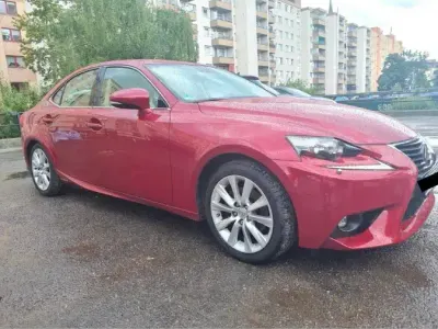 Gebraucht Lexus IS300h 223 PS (164 kW) 2015 Rot Limousine