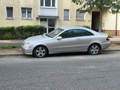 Second-hand Mercedes CLK240 Elegance 170 CP (125 kW) 2002 Argintiu Coupe