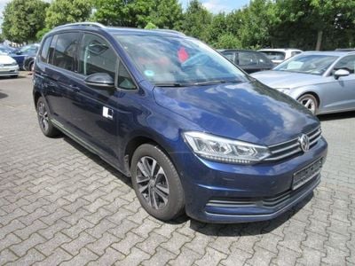 Gebraucht VW Touran IQ Drive 150 PS (110 kW) 2020 Blau Van / Kleinbus