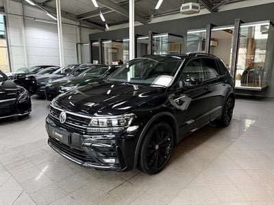 Schwarz metallic Gebraucht 2020 VW Tiguan R-line SUV | 29.900 € (Superpreis)