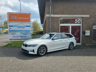 Gebraucht BMW 320 Sport Line 190 PS (139 kW) 2021 Weiß Kombi
